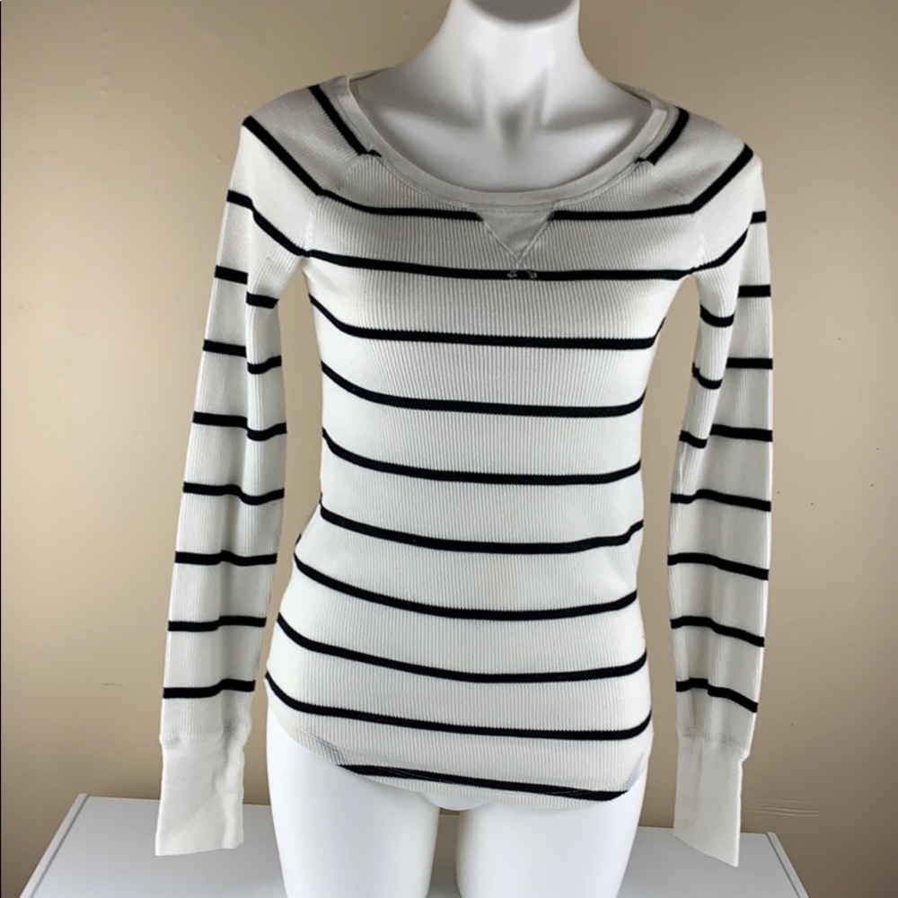 Victoria secret long sleeve t-shirt